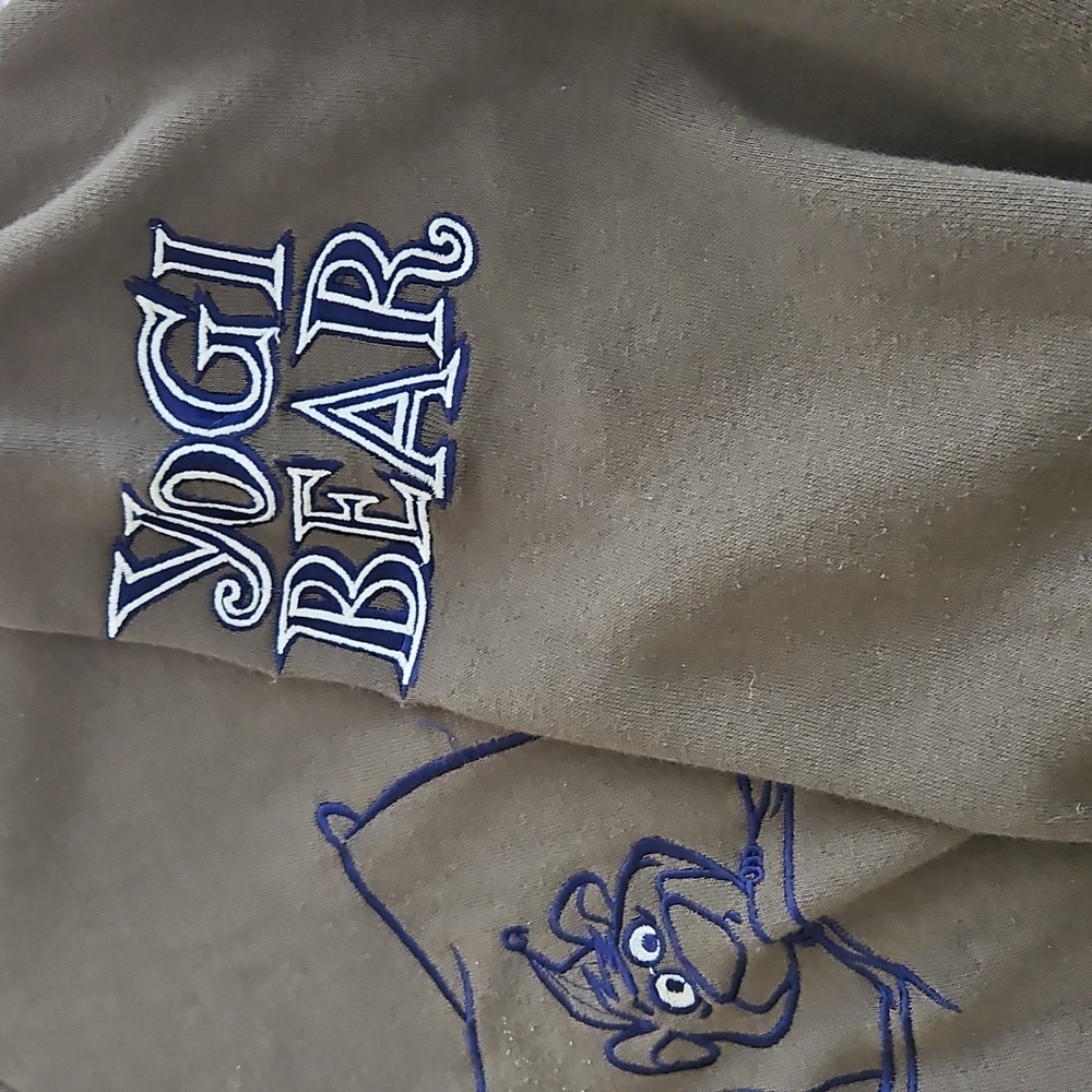 Vintage Yogi Bear Men's Large Sweatshirt - Picture 3 of 8